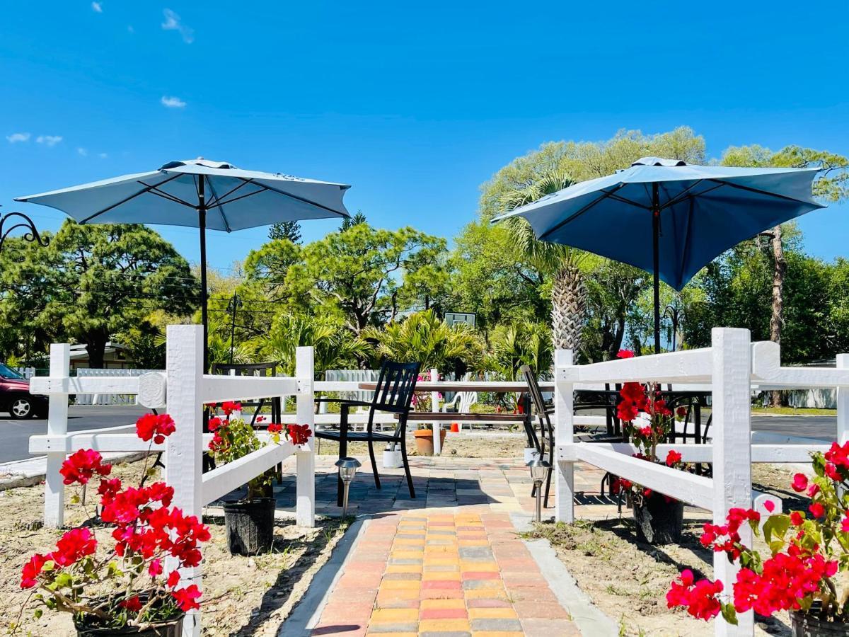 Siesta Inn Sarasota - Indian Beach Экстерьер фото