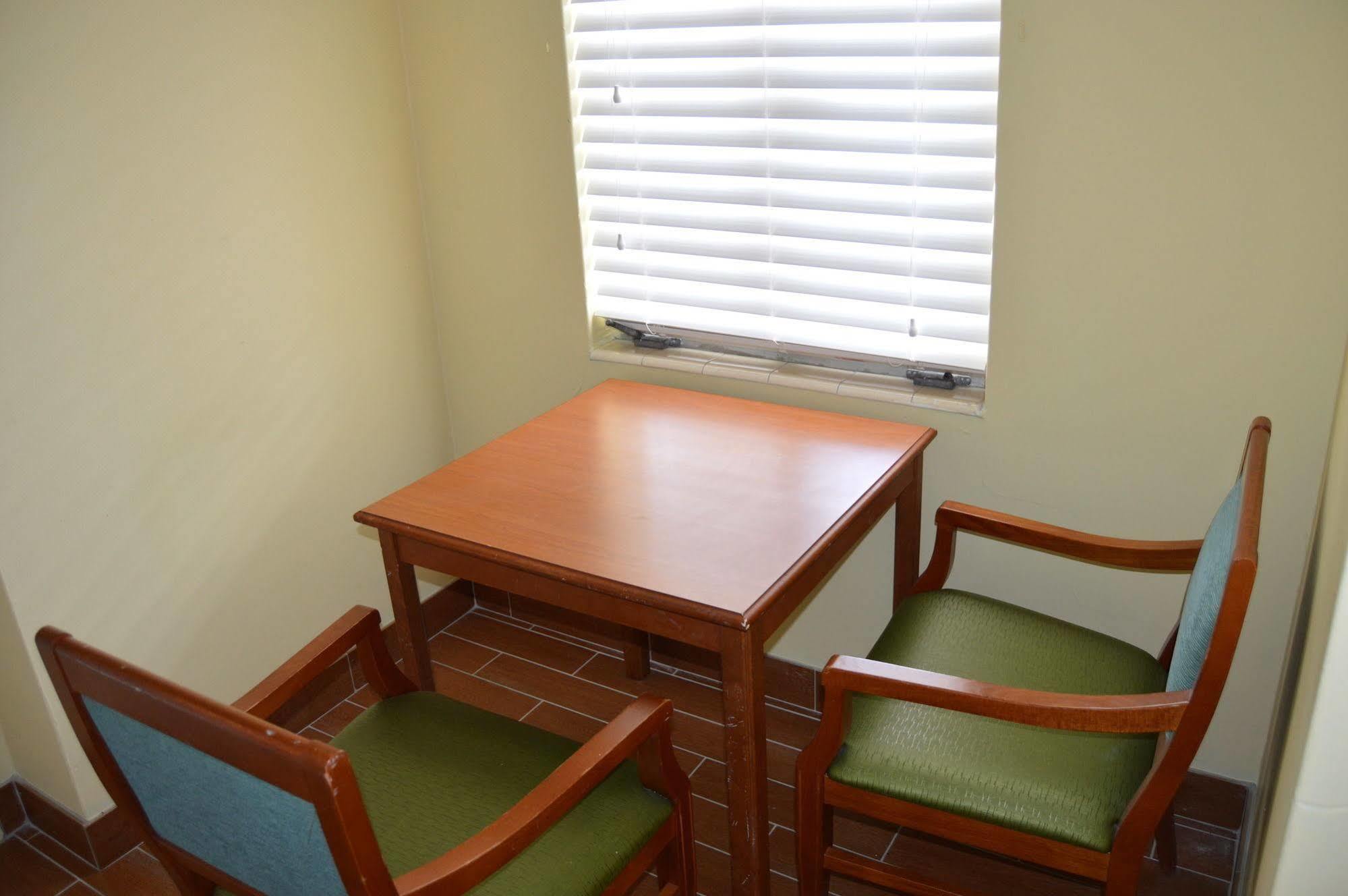 Siesta Inn Sarasota - Indian Beach Экстерьер фото